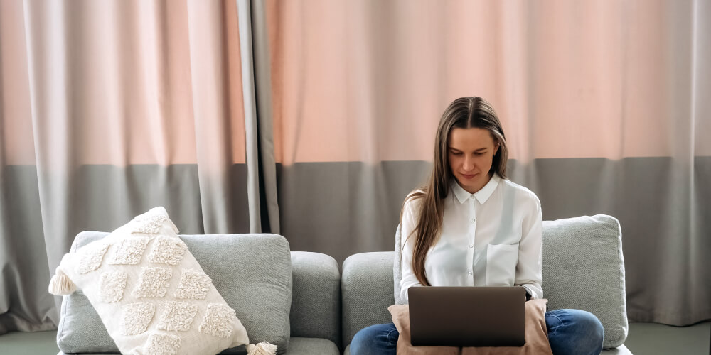 https://simplecheck.codestage.xyz/wp-content/uploads/online-leren-voor-talentontwikkeling.jpg